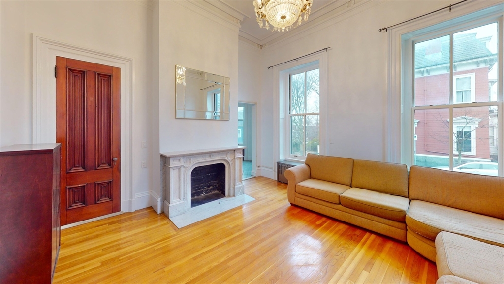 789 East Broadway # 1A