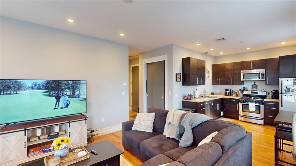 339 Dorchester St. # 2