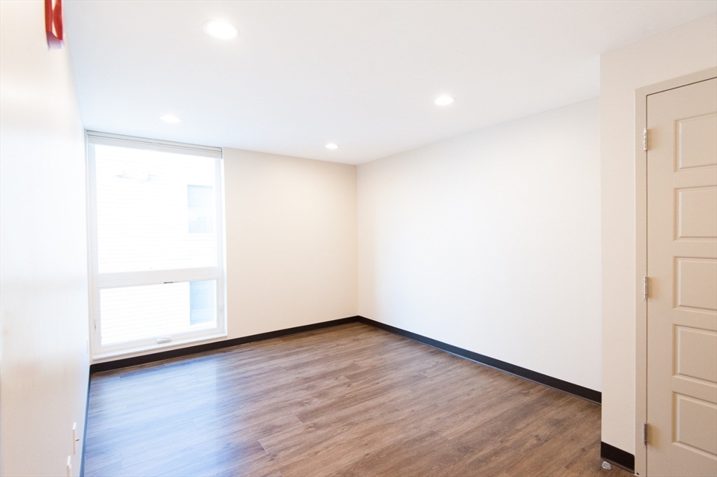 11 Dorchester St. # 206