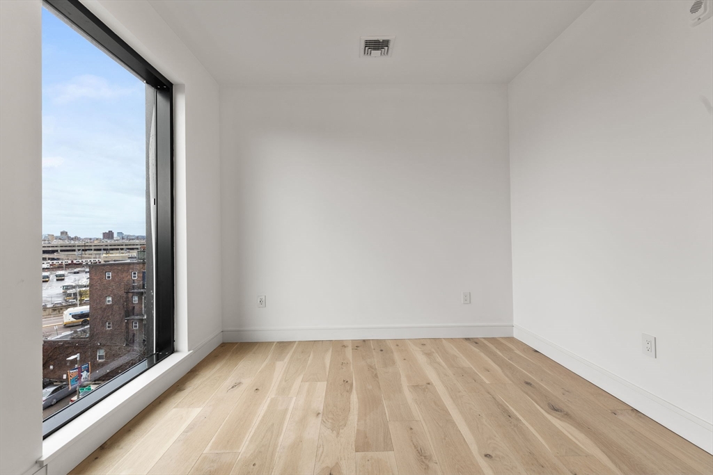 33 A Street # 502