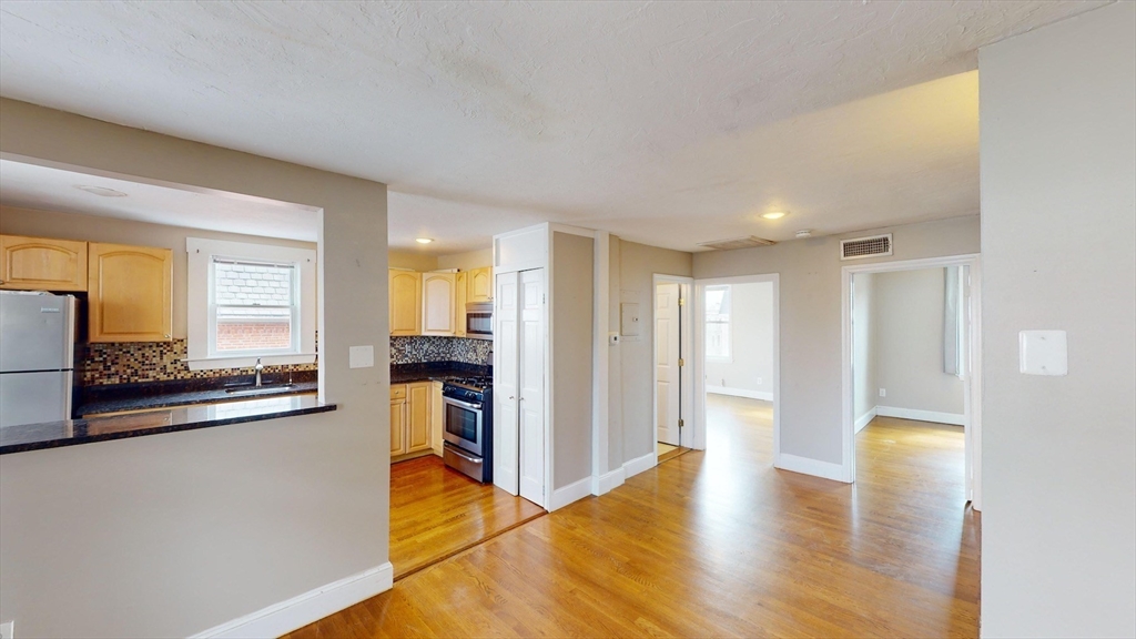 367 Dorchester St # 3