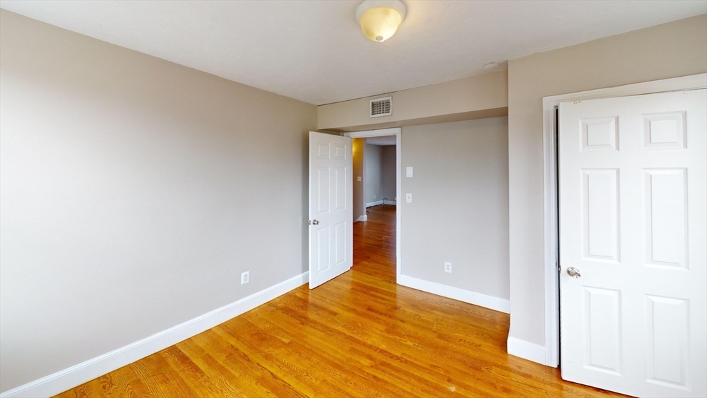 367 Dorchester St # 3
