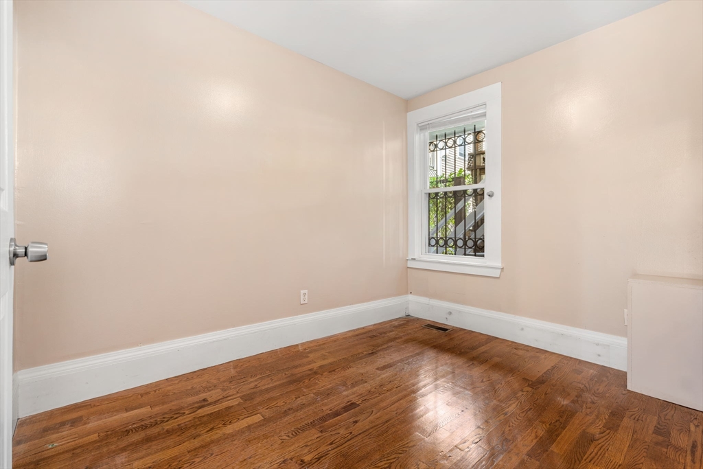 367 Dorchester St # 1