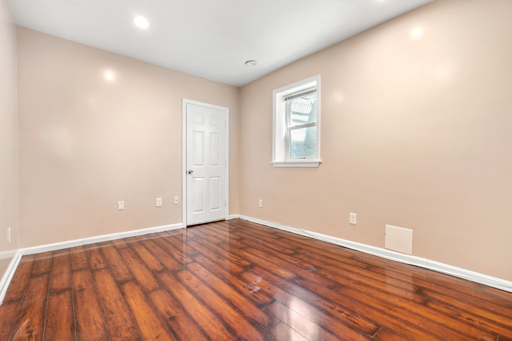 367 Dorchester St # 1