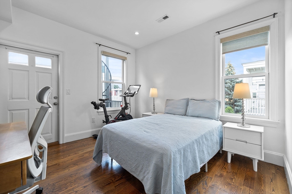 1650 Columbia Rd # 3