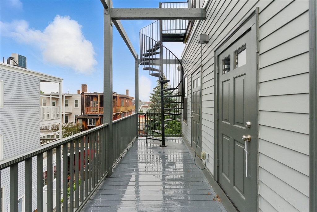 1650 Columbia Rd # 3