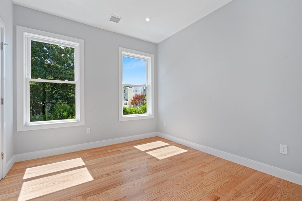 4 Mount Vernon St. # 1