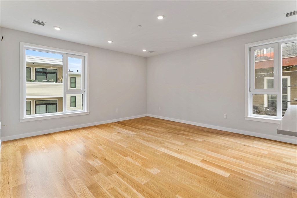 267 Old Colony Avenue # 24