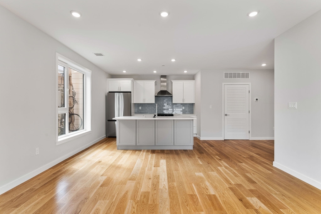 267 Old Colony Avenue # 24