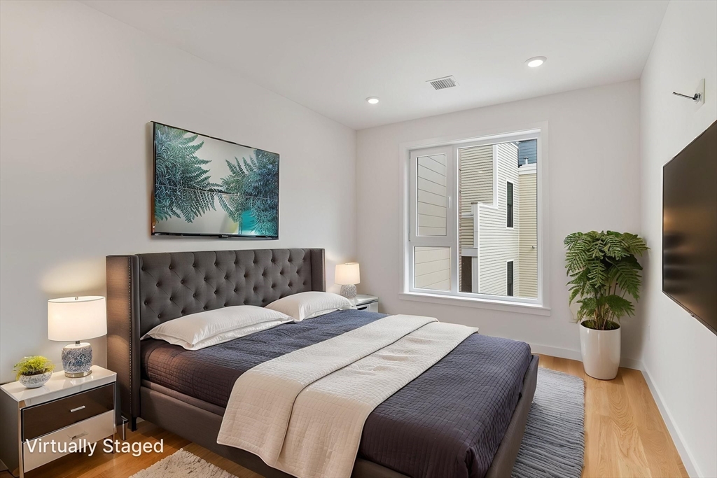 267 Old Colony Avenue # 24