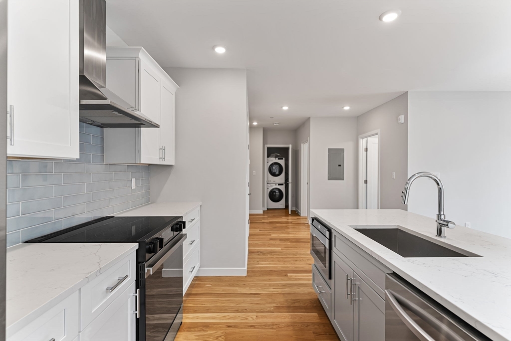 267 Old Colony Avenue # 24