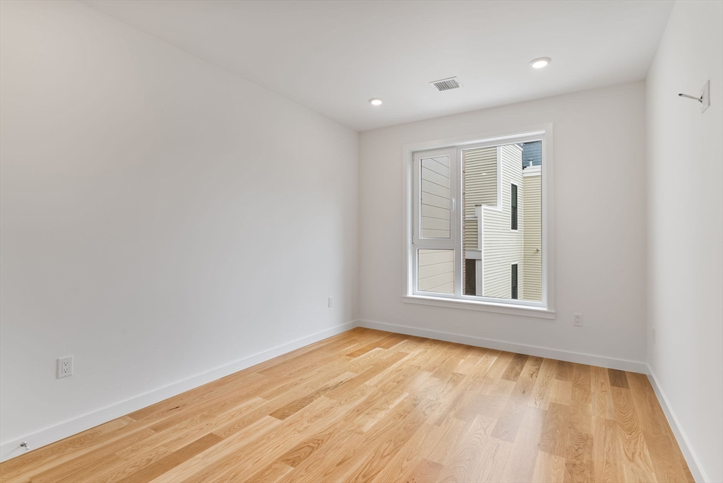 267 Old Colony Avenue # 24