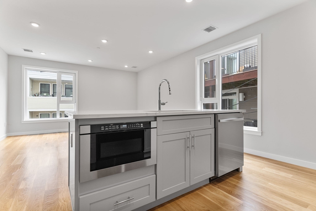 267 Old Colony Avenue # 24