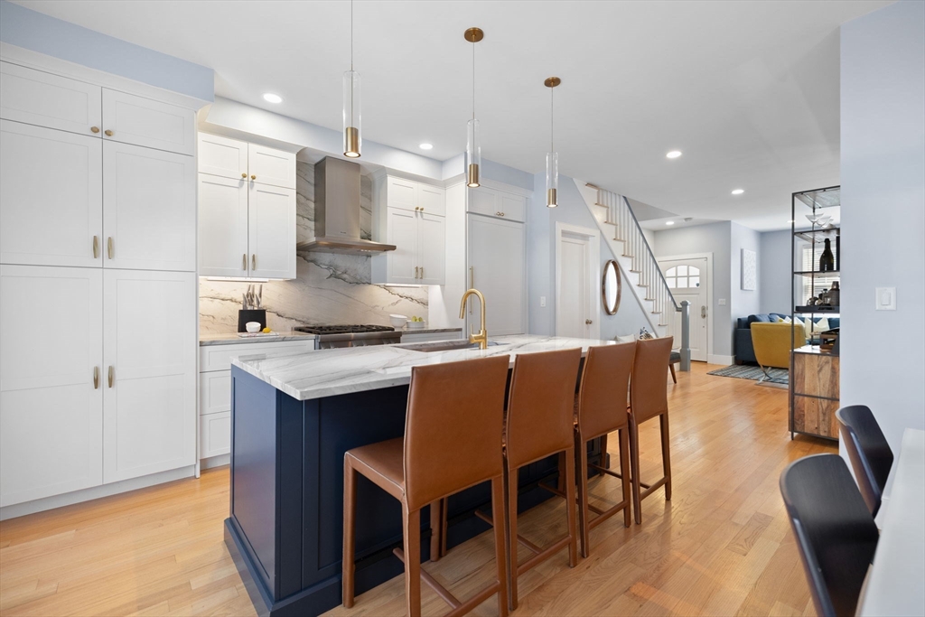 424-430 W 4th St # 428