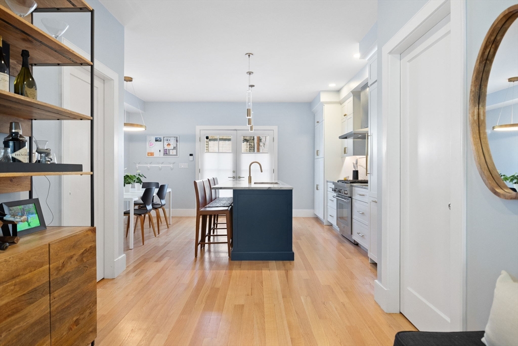 424-430 W 4th St # 428