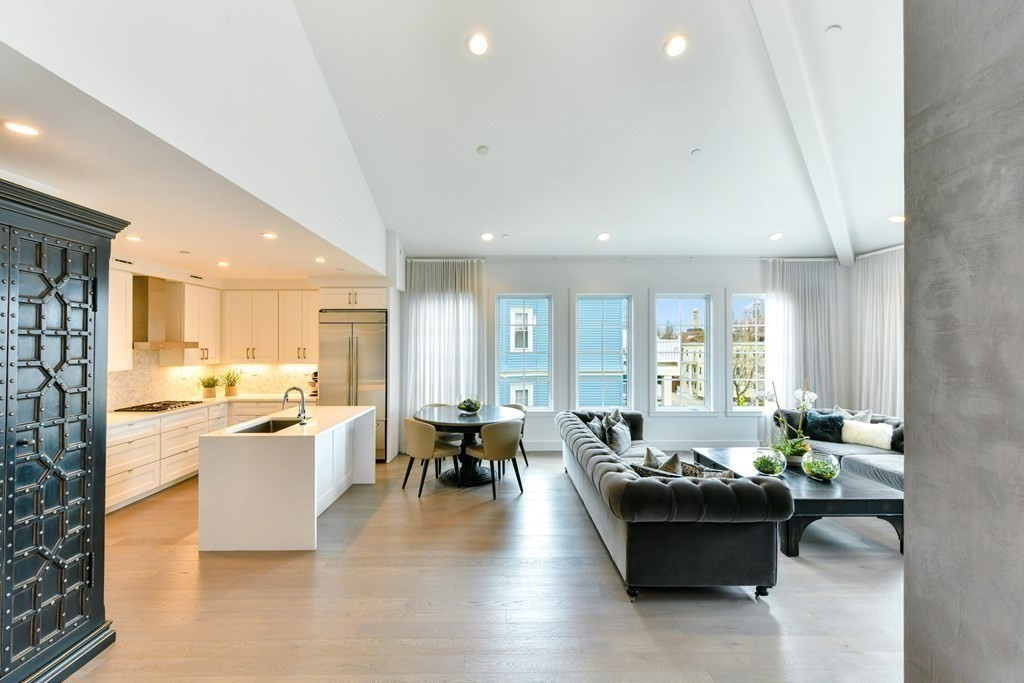 945 East Broadway # 7