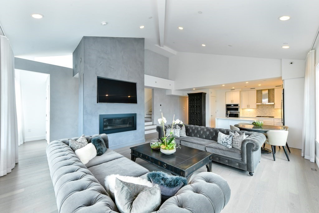 945 East Broadway # 7