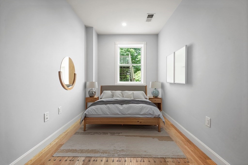 71 Old Harbor St # 1