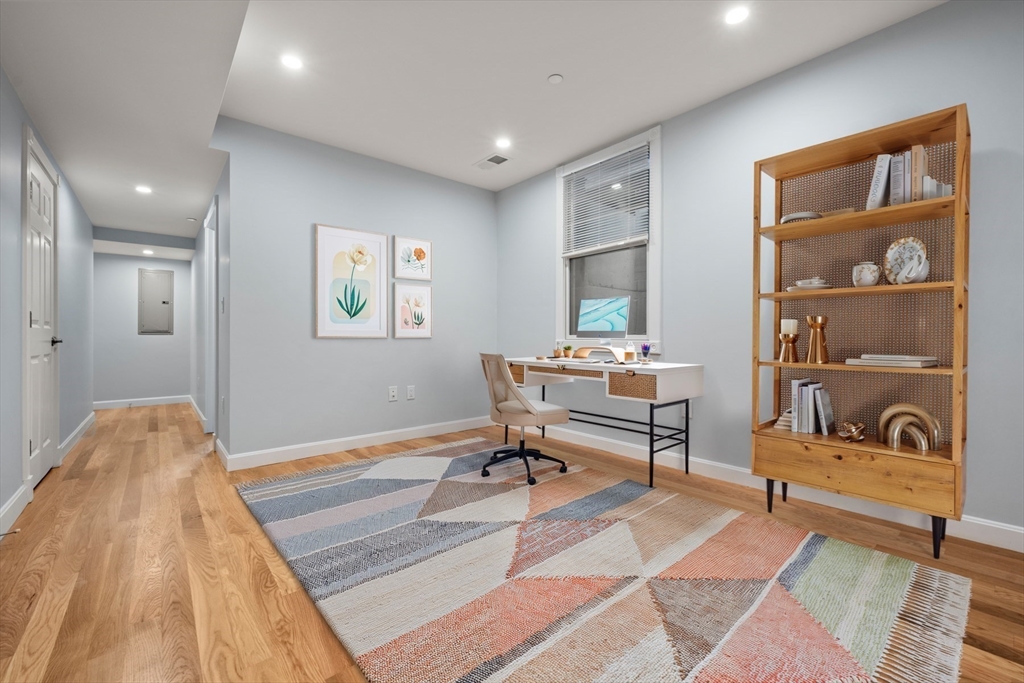 71 Old Harbor St # 1