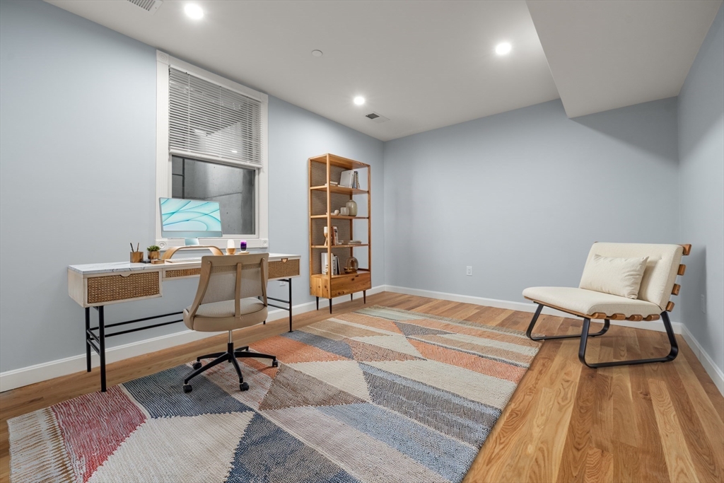 71 Old Harbor St # 1