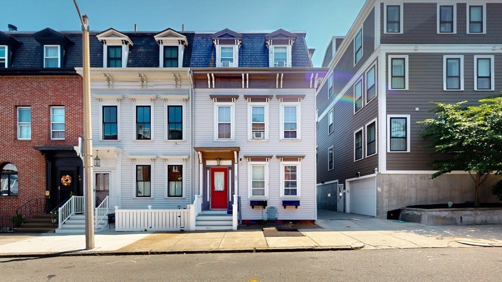 58 P St # 1