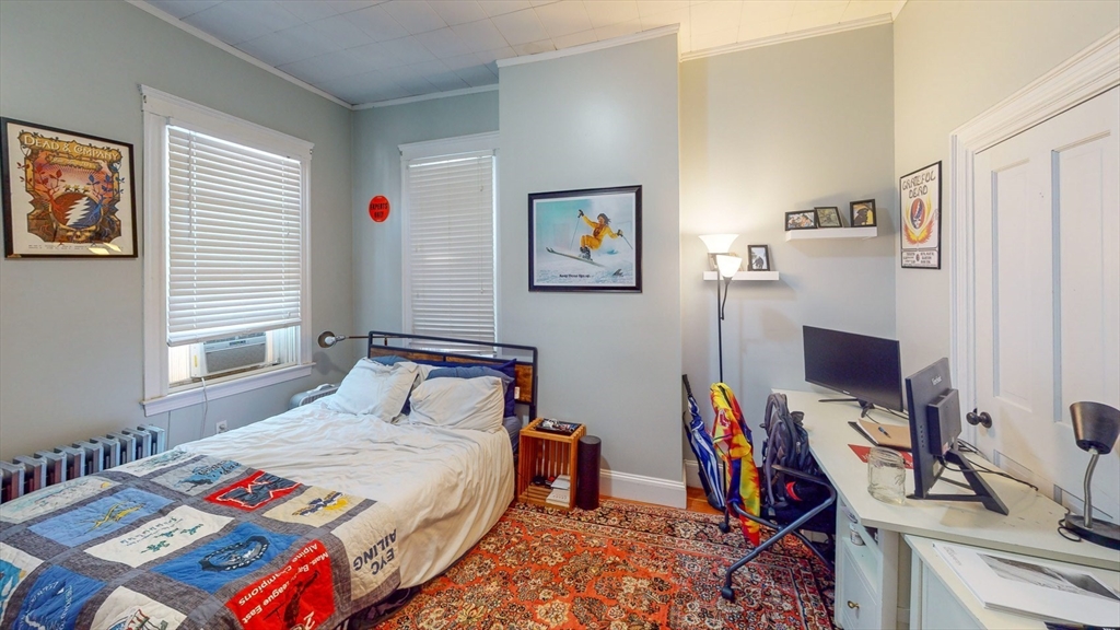 58 P St # 1