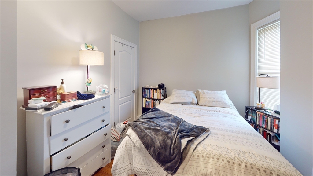 60 Boylston St. # 1