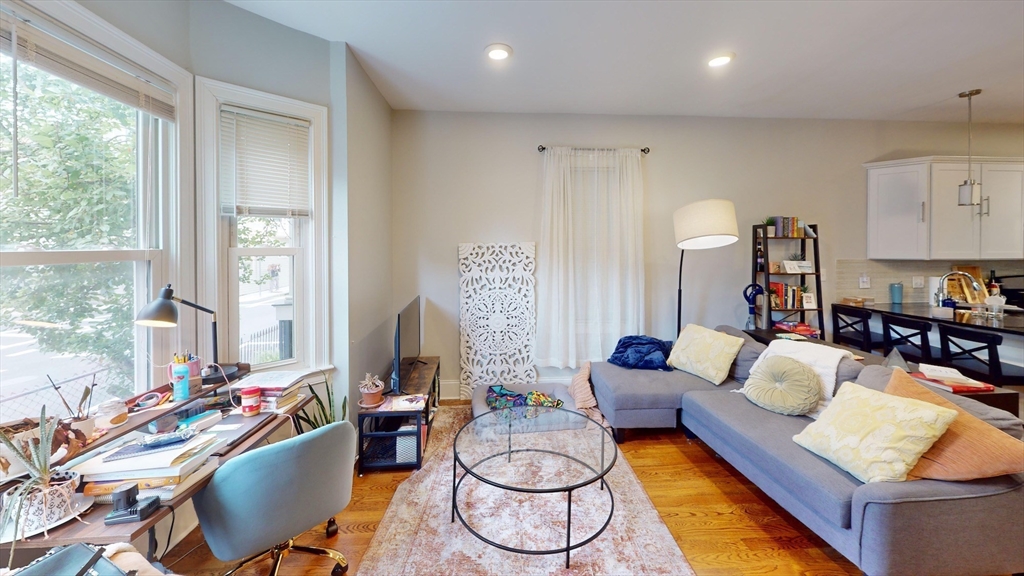 60 Boylston St. # 1