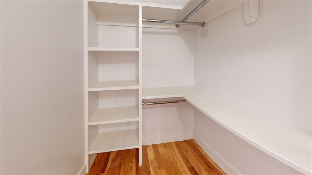 509 E 5th # 1