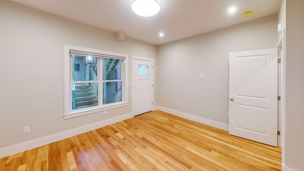 509 E 5th # 1