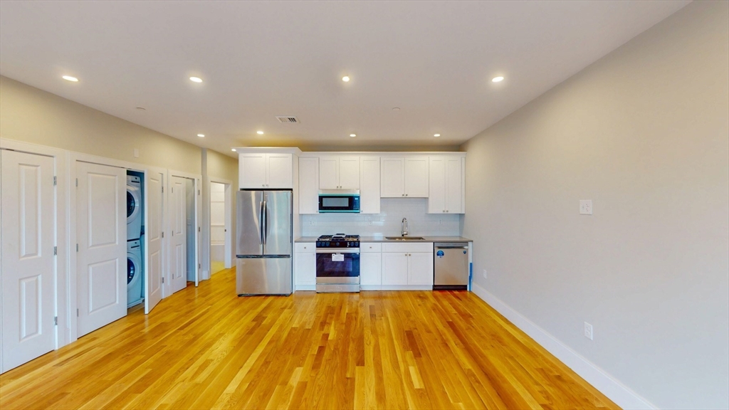 509 E 5th # 1