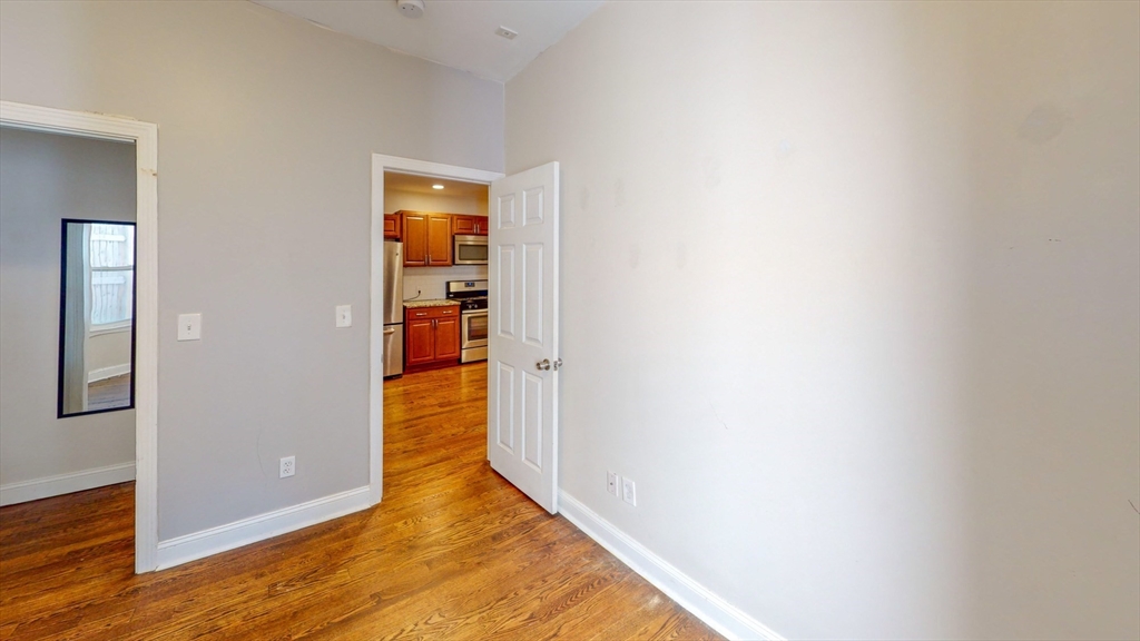 180 Dorchester St # 1