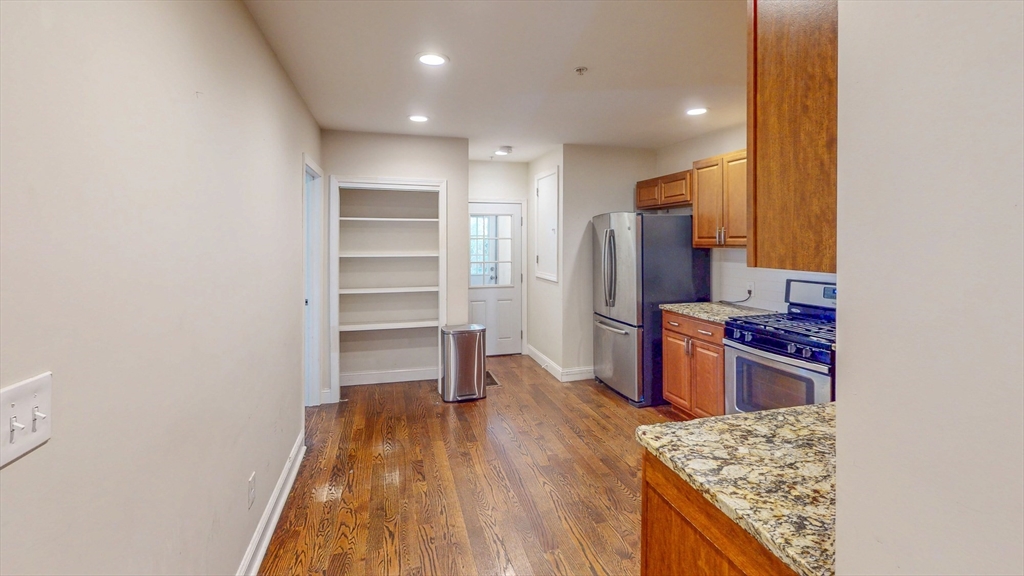 180 Dorchester St # 1