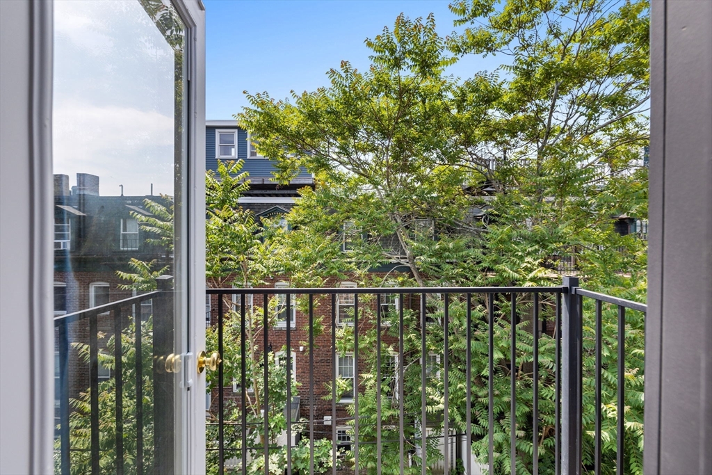 11 Beckler Ave Unit: SFR