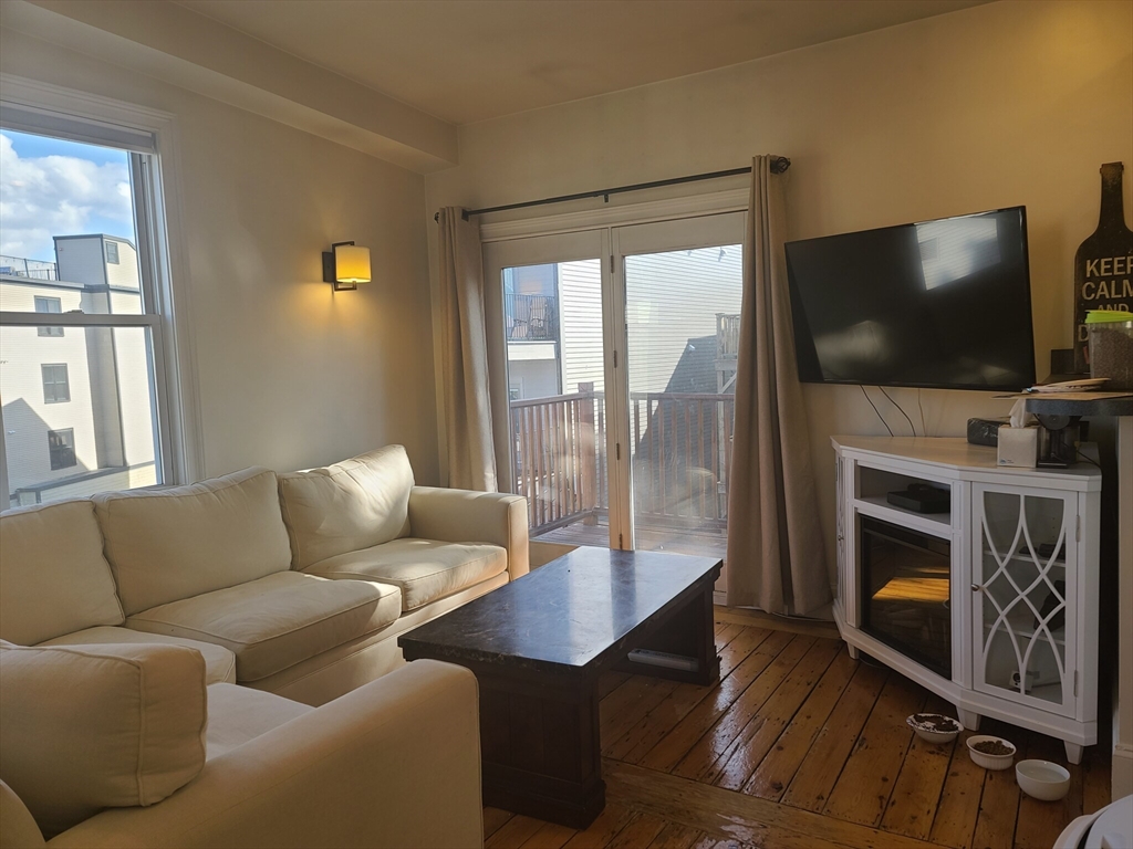 31 Jenkins St. # 3