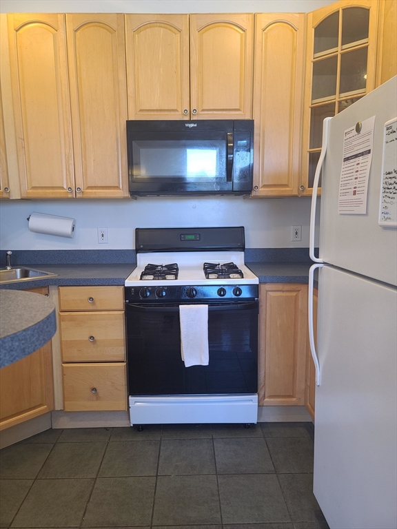 31 Jenkins St. # 3