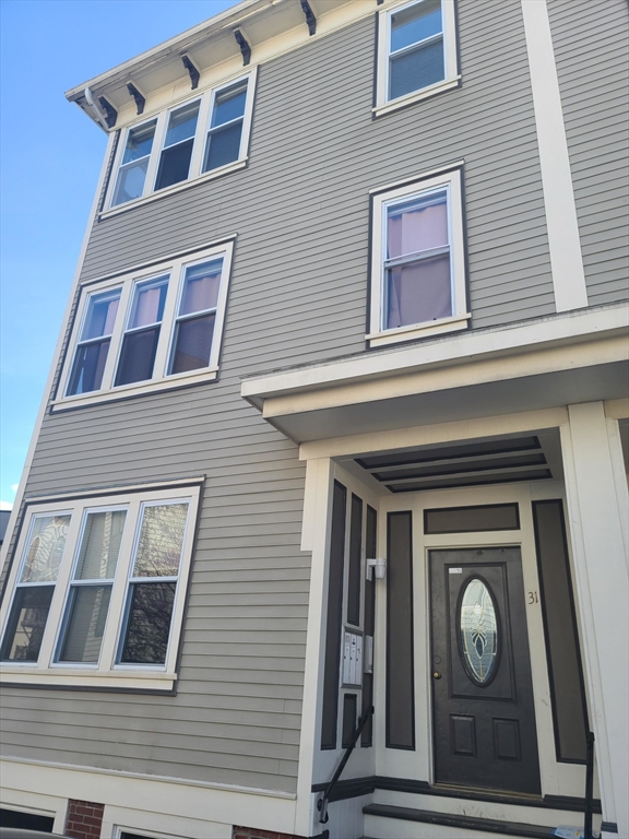 31 Jenkins St. # 3
