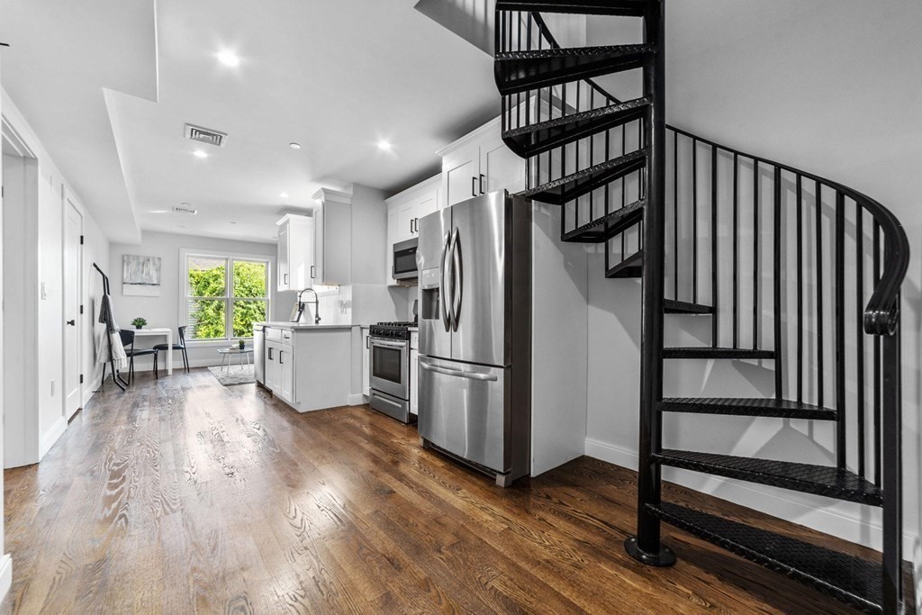 221 Paris Street # 1