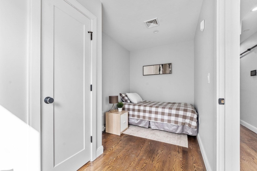 221 Paris Street # 1