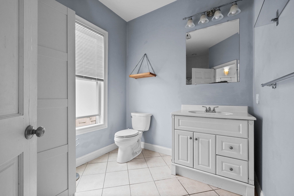 647 East Third # 2, Boston Unit: 2