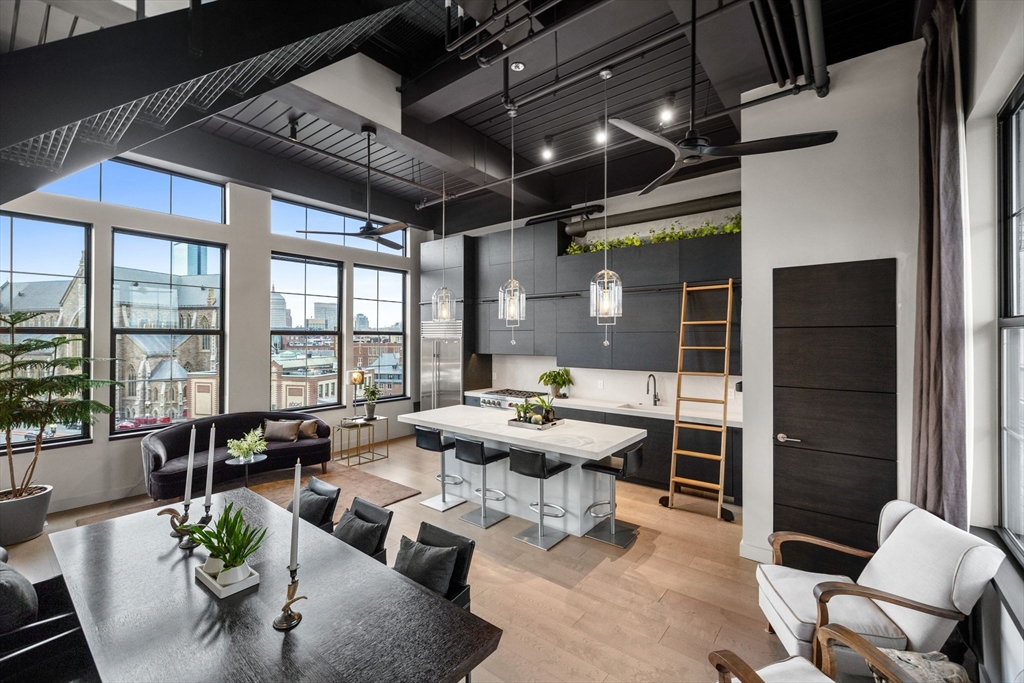 27 Wareham St Unit: PH6