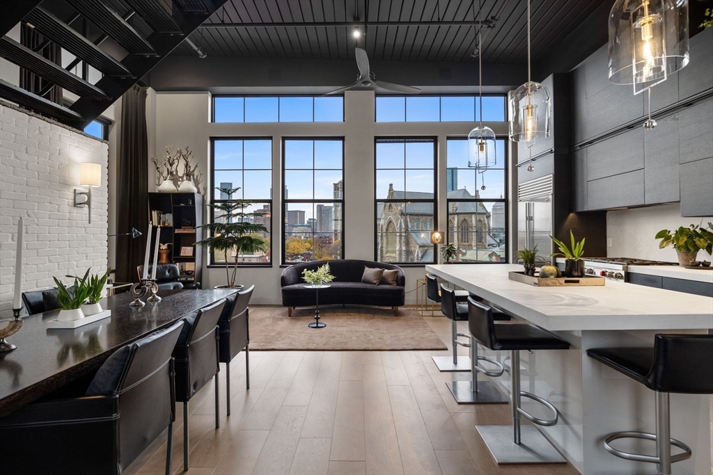 27 Wareham St Unit: PH6