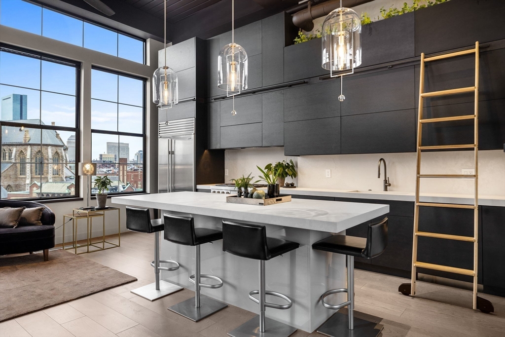 27 Wareham St Unit: PH6