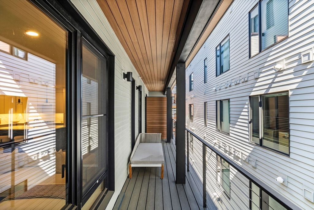 33 A Street # 404 Unit: #404