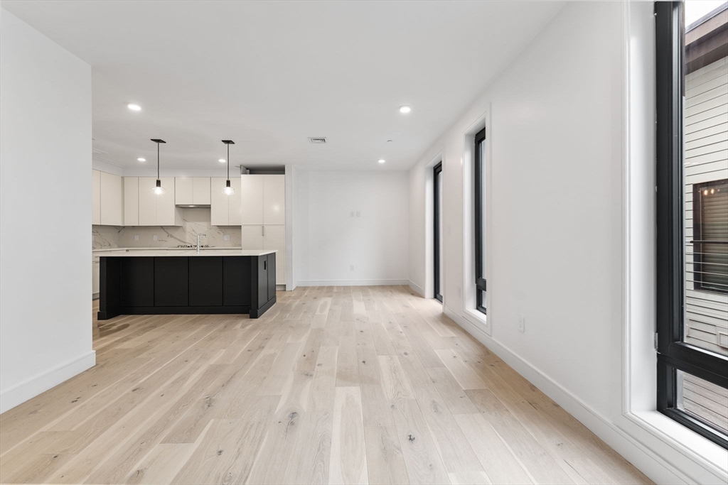 33 A Street # 404 Unit: #404