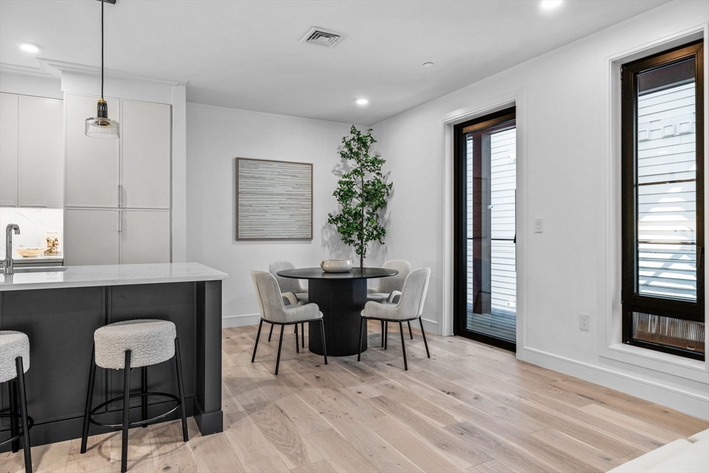 33 A Street # 404 Unit: #404