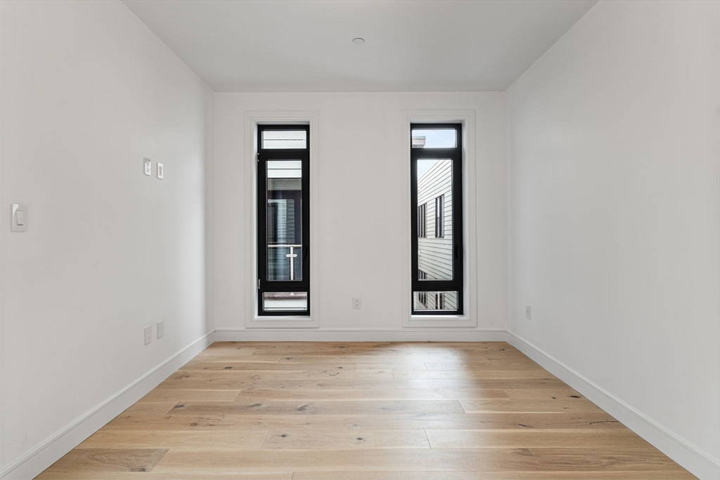 33 A Street # 404 Unit: #404