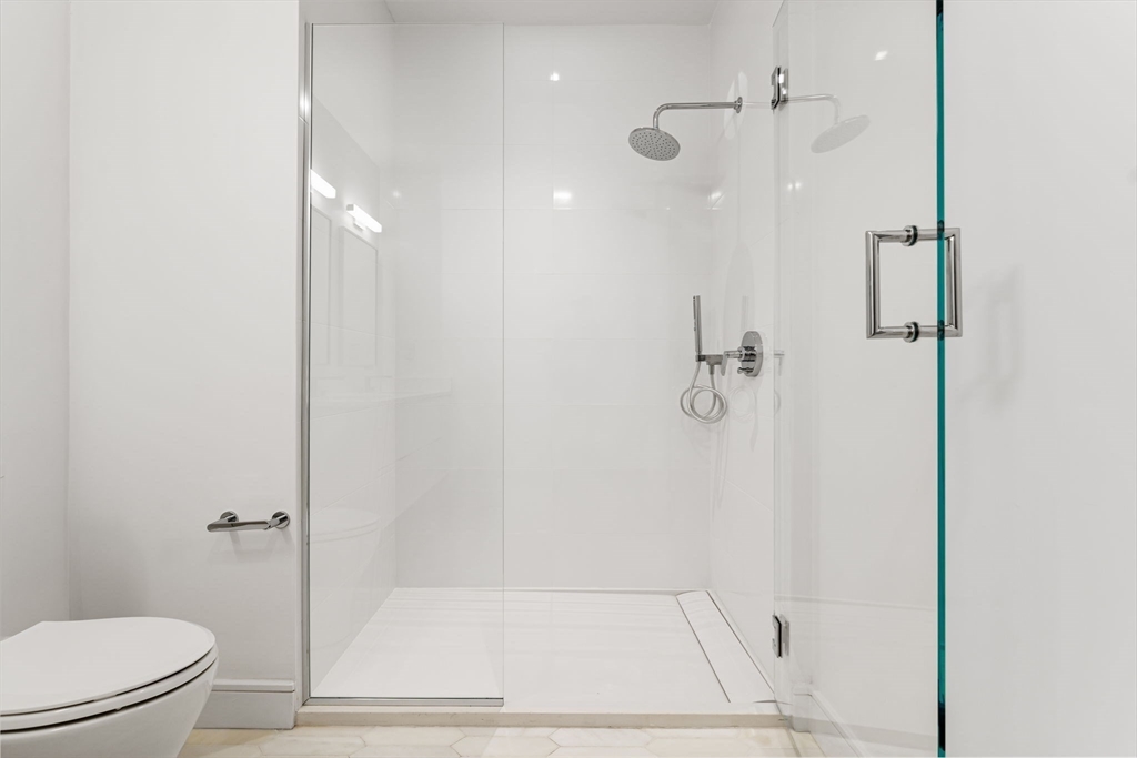 33 A Street # 404 Unit: #404