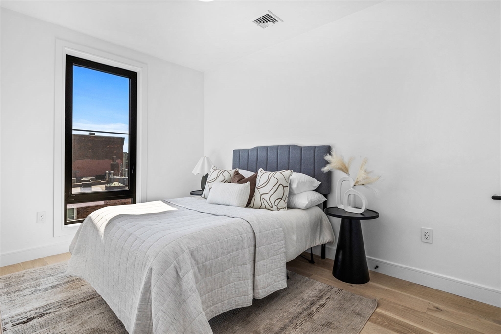 33 A Street # 404 Unit: #404