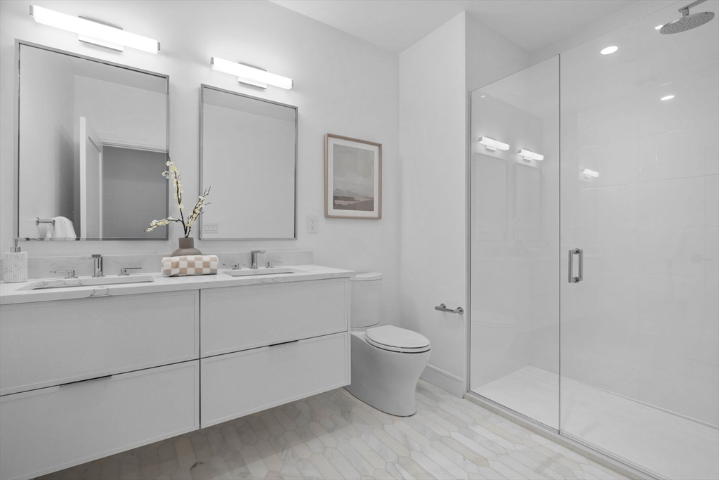 33 A Street # 404 Unit: #404